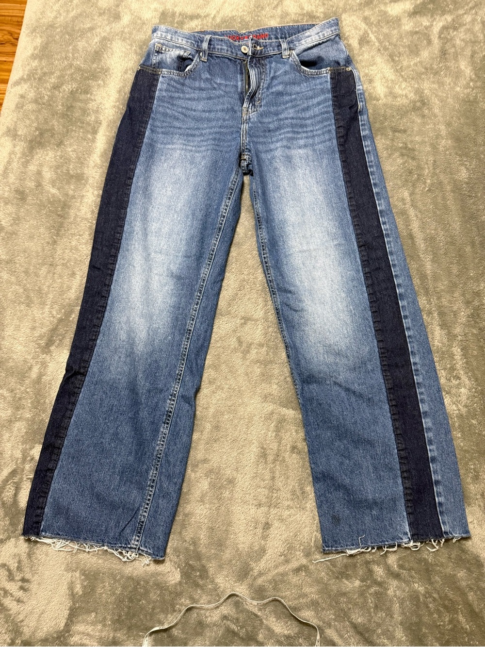 Lucky Brand Two-Tone Blue Denim Jeans - Picture 3 of 6